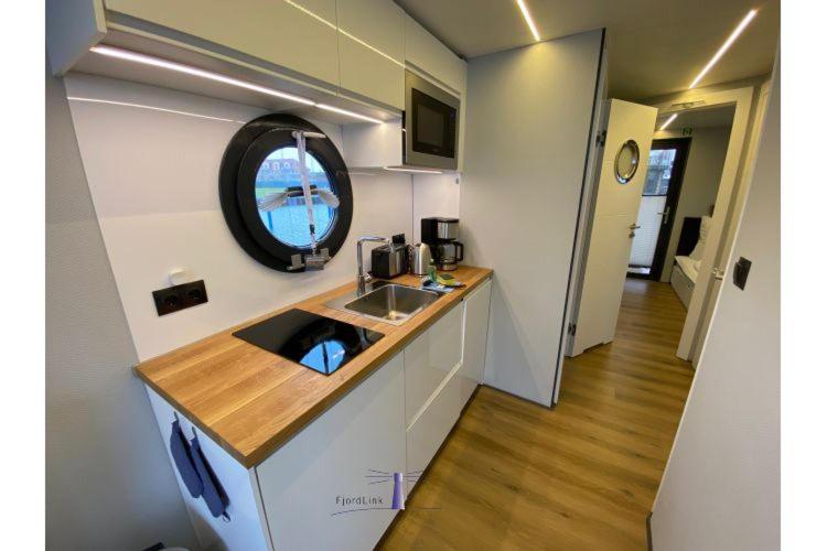 Hausboot Fjord Vela Mit Biosauna In Barth Exterior photo